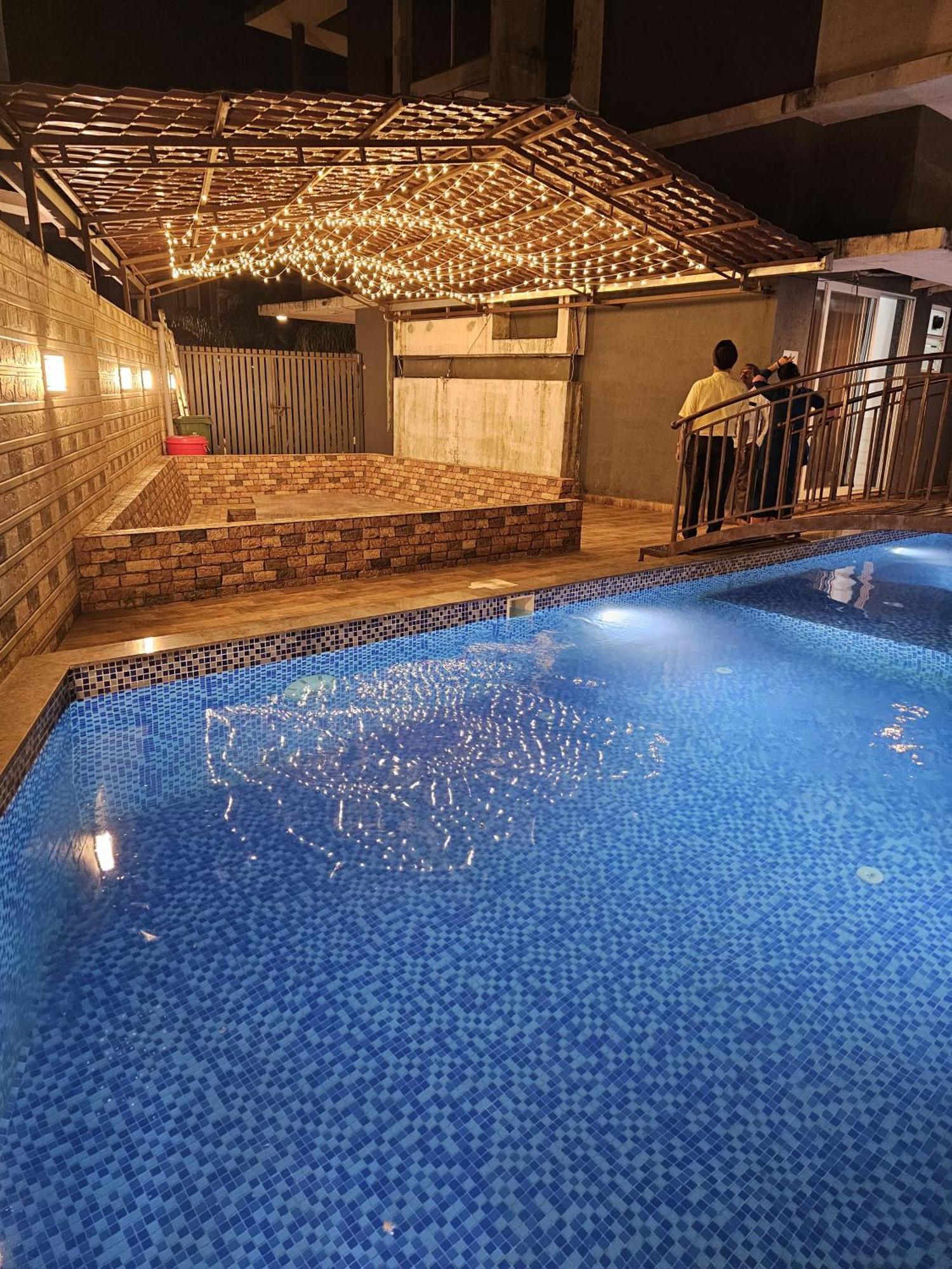 ロナバラ Casa Lolaヴィラ エクステリア 写真